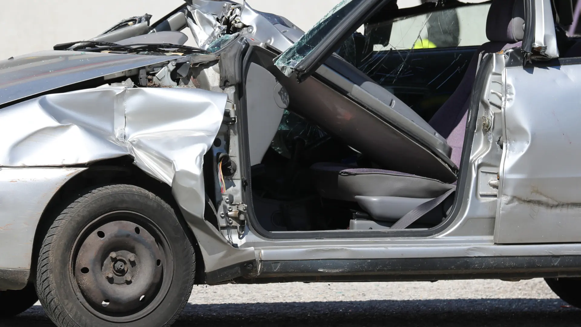 شراء سيارات مصدومة وعطلانة